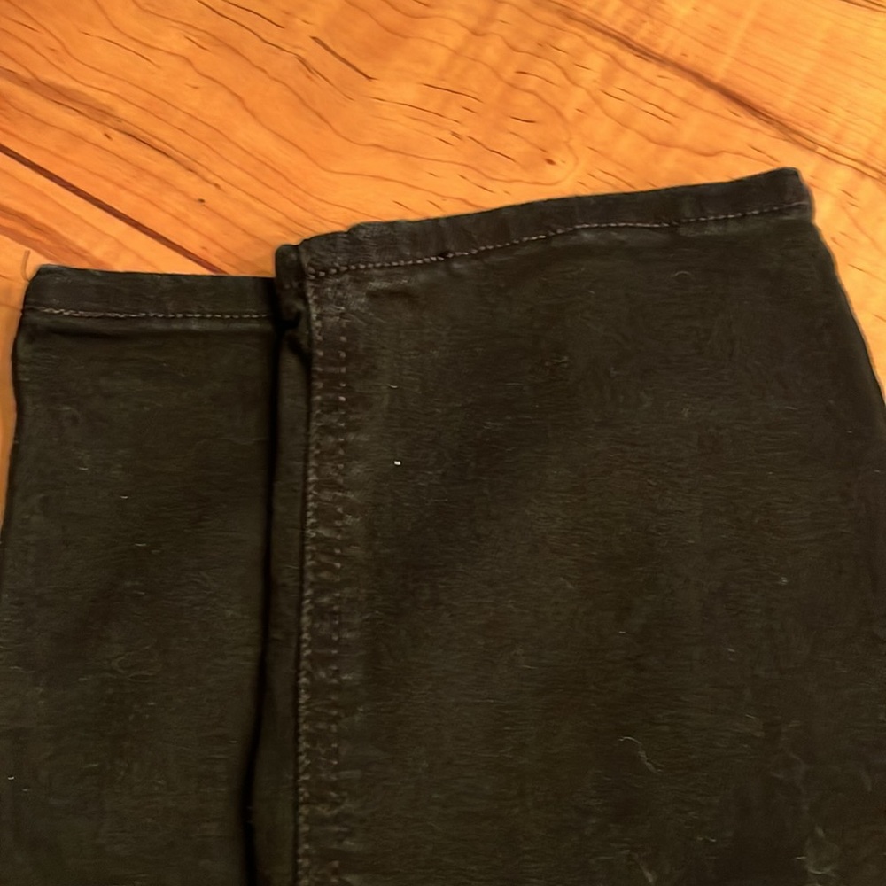 NWOT women’s black wow straight jeans from Old Navy size 6 petite - Picture 3 of 4